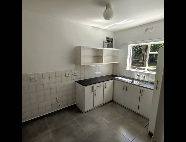2 BEDROOM PROPERTY TO RENT IN WYNBERG